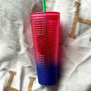 💕 Starbucks pink/purple ombré venti cup! 💕